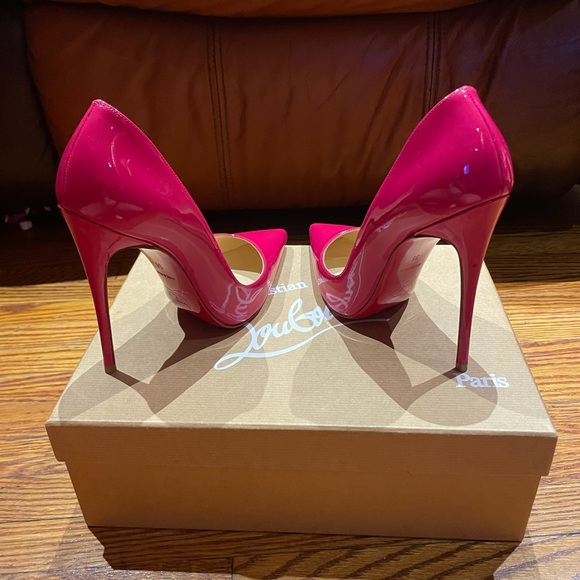 Hot Pink Christian Louboutins. Size 36 - Picture 10 of 11